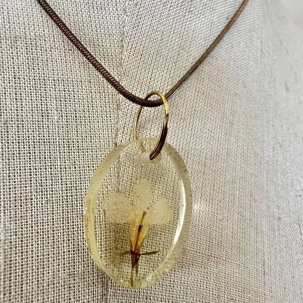 Dried Flower Pendant Necklace